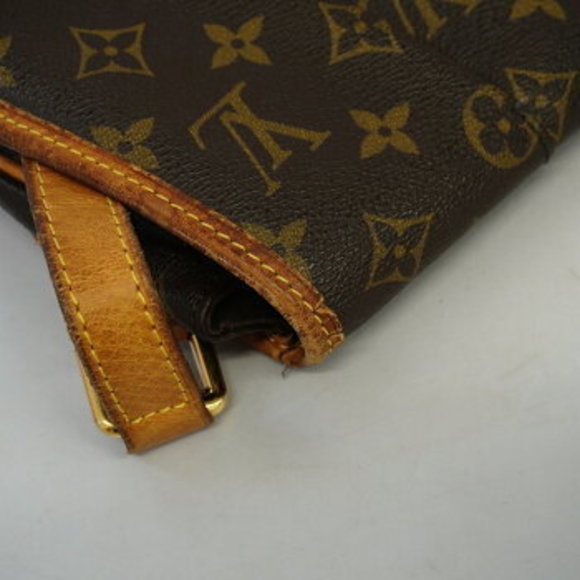 Louis Vuitton Monogram Menilmontan Shoulder Bag - Picture 10 of 13